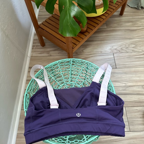 Lululemon Purple Sports Bra Activewear Workout - Picture 3 of 4